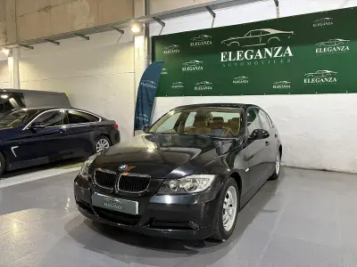 Usado BMW 318 Comfort Edition 129 CV (94 kW) 2006 Negro Berlina