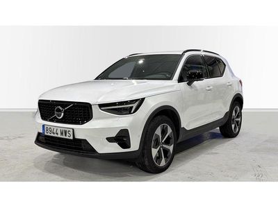 Usado Volvo XC40 Plus 163 CV (119 kW) 2024 Blanco SUV