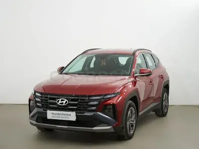 Usado Hyundai Tucson 136 CV (100 kW) 2025 Granate SUV