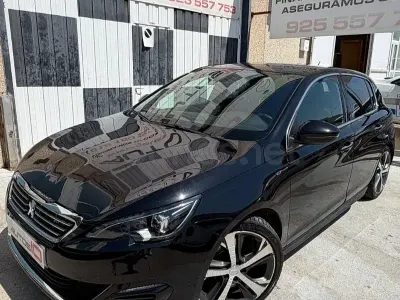 Usado Peugeot 308 GTi 180 CV (132 kW) 2015 Negro Berlina