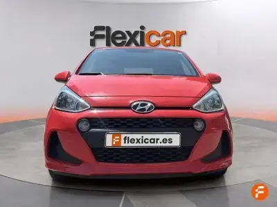 Usado Hyundai i10 GO! 66 CV (48 kW) 2019 Rojo Utilitario