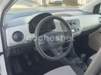 Usado Seat Mii Chic 60 CV (44 kW) 2015 Blanco Utilitario