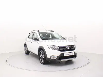 Usado Dacia Sandero Comfort 100 HP (73 kW) 2020 Branco Citadino