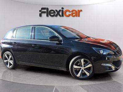 Usado Peugeot 308 Allure 120 CV (88 kW) 2017 Amarillo Berlina
