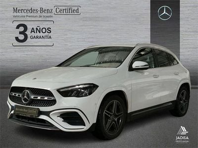 Usado Mercedes GLA200 AMG line 163 CV (119 kW) 2025 Blanco polar SUV