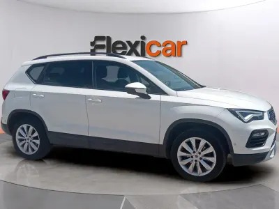 Usado Seat Ateca Style 150 CV (110 kW) 2022 Blanco SUV