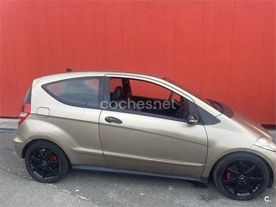 Usado Mercedes A180 109 HP (80 kW) 2008 Bege Sedan