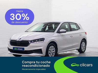 Usado Skoda Fabia Ambition 80 CV (58 kW) 2022 Blanco Utilitario