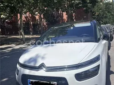 Usado Citroën C4 SpaceTourer Feel 130 CV (95 kW) 2019 Blanco Monovolumen