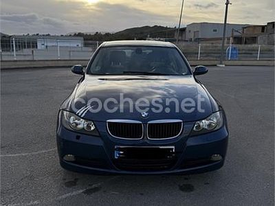 Usado BMW 318 115 CV (84 kW) 2006 Azul Berlina