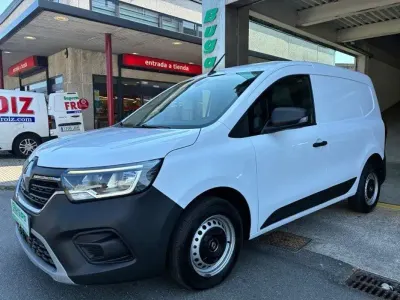 Usado Renault Kangoo 116 CV (85 kW) 2022 Blanco Monovolumen