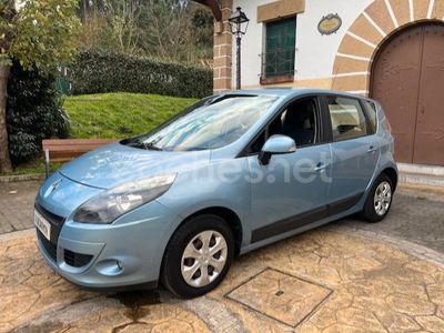 Usado Renault Scénic III 105 CV (77 kW) 2010 Azul Monovolumen