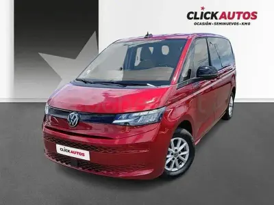 Usado VW Multivan 150 CV (110 kW) 2024 Rojo Monovolumen