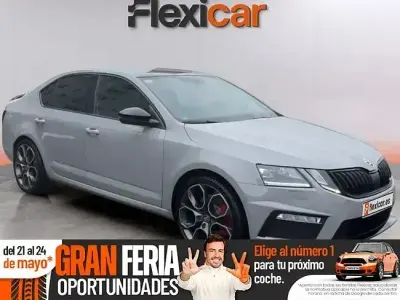 Käytetty Skoda Octavia RS 230 HP (169 kW) 2017 Harmaa