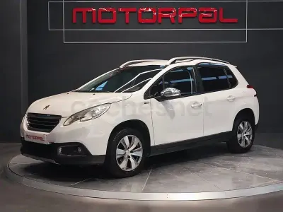 Usado Peugeot 2008 Style 100 CV (73 kW) 2016 Blanco SUV