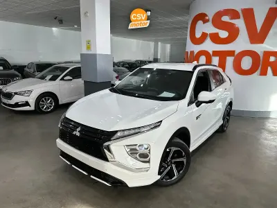 Usado Mitsubishi Eclipse Cross 188 CV (138 kW) 2023 Blanco SUV