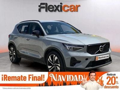 Gris Usado 2023 Volvo XC40 Plus SUV | 33.490 € (Un poco caro)