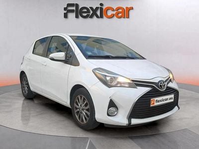 Blanco Usado 2017 Toyota Yaris Active Berlina | 8690 € (Precio justo)