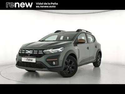 Usado Dacia Sandero Extreme 100 CV (73 kW) 2025 Verde Berlina
