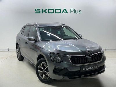 Usado Skoda Kamiq Selection 115 CV (84 kW) 2025 Gris / plata SUV