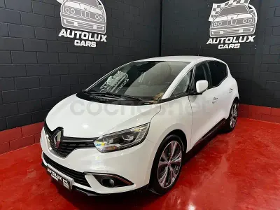 Usado Renault Scénic IV Zen 150 CV (110 kW) 2021 Blanco Monovolumen
