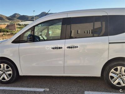 Usado Renault Kangoo Edition One 95 CV (69 kW) 2021 Blanco Monovolumen