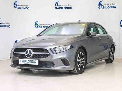 Usado Mercedes A180 116 CV (85 kW) 2020 Gris Utilitario