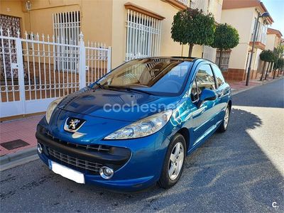 Usado Peugeot 207 110 CV (80 kW) 2007 Azul Berlina