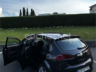 Używany Seat Leon Stylance 105 KM (77 kW) 2006 Czarny Hatchback