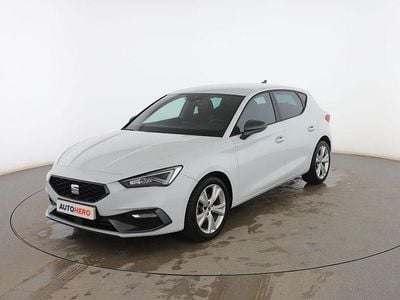 Blanco Usado 2024 Seat Leon FR Berlina | 24.299 € (Precio justo)