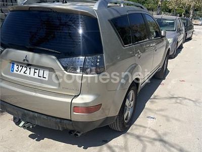 Używany Mitsubishi Outlander Invite 140 KM (102 kW) 2007 Beżowy SUV