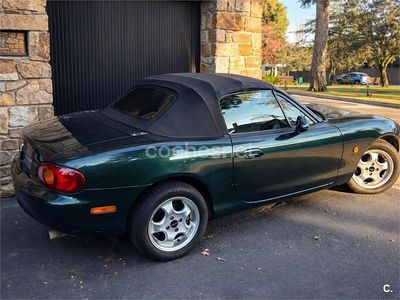 Usado Mazda MX5 110 CV (80 kW) 1998 Verde Descapotable