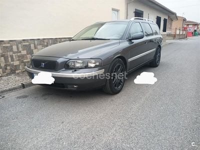 Usado Volvo V70 Momentum 163 CV (119 kW) 2003 Gris / plata Familiar