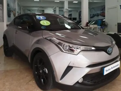 Usado Toyota C-HR Advance 122 HP (89 kW) 2020 Cinzento SUV