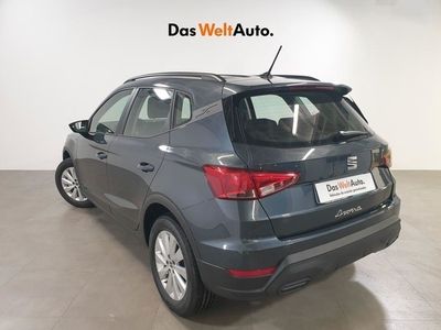 Usado Seat Arona Reference 95 CV (69 kW) 2024 Gris SUV