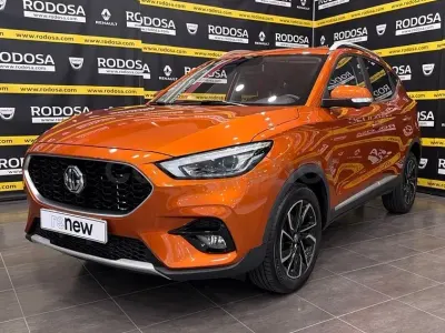 Usado MG ZS Luxury 111 CV (81 kW) 2024 Naranja SUV