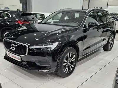 Używany Volvo XC60 Momentum 196 KM (144 kW) 2021 Czarny SUV