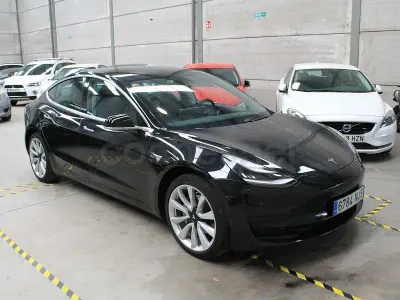Usado Tesla Model 3 RWD 175 kW (238 CV) 2019 Eléctrico Berlina