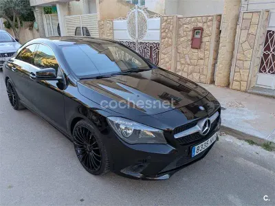 Usado Mercedes CLA180 122 CV (89 kW) 2013 Negro Berlina