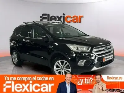 Usado Ford Kuga Titanium 150 CV (110 kW) 2019 Negro SUV