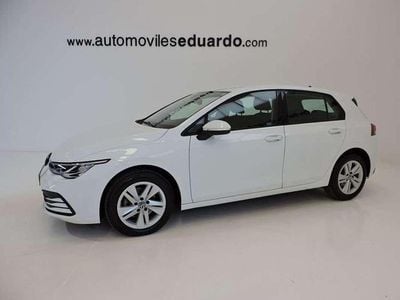Begagnad VW Golf VIII 116 HK (85 kW) 2022 Vit Halvkombi