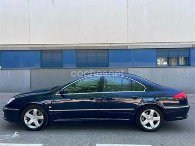 Peugeot 607