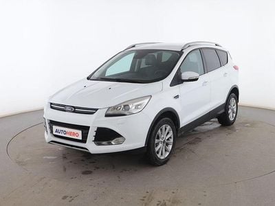 Usado Ford Kuga Titanium 120 CV (88 kW) 2016 Blanco SUV