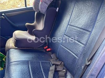 Gris / plata Usado 1998 Mercedes C180 Classic Berlina | 3500 €