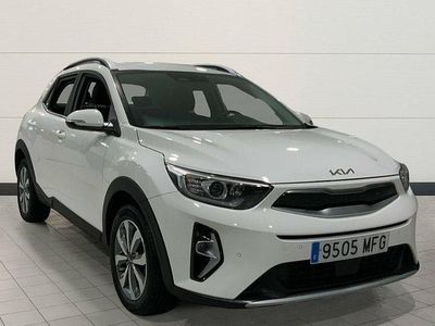Blanco Usado 2023 Kia Stonic SUV | 18.200 € (Precio justo)