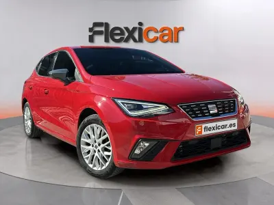 Usado Seat Ibiza 110 CV (80 kW) 2024 Rojo Utilitario