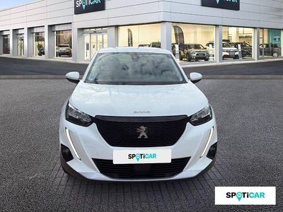 Usado Peugeot 2008 Active 110 CV (80 kW) 2021 Blanco SUV