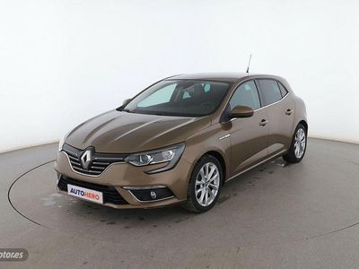 Usado Renault Mégane IV Zen 110 CV (80 kW) 2016 Beige Berlina