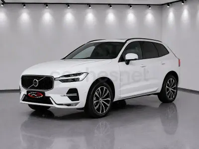 Usado Volvo XC60 Core 197 CV (144 kW) 2023 Blanco SUV