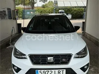 Usado Seat Arona FR 110 CV (80 kW) 2021 Blanco SUV